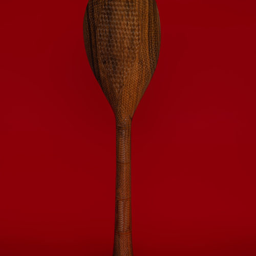 Pagaie cérémonielle en bois de "Tou" (noyer océanien) - Archipel des Australes.